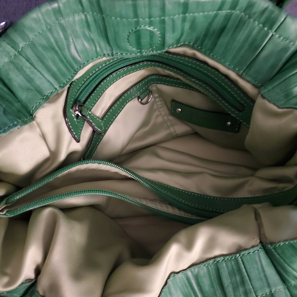 B. Makowsky Green Leather Purse - Picture 4 of 5